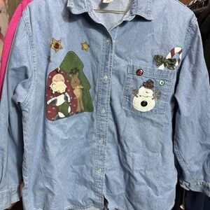 Cotton Tree - Women's blue Denim Painted Holiday Button Up Shirt Size Medium